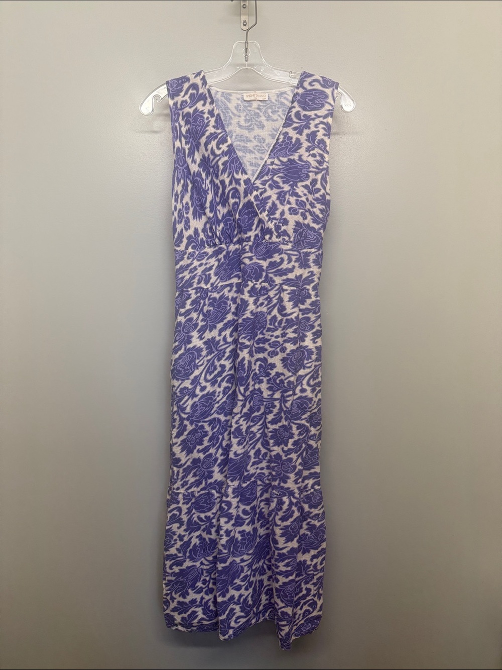 Spighe Di Lino Linen Sleeveless V-Neck Floral Maxi Dress in Lavender and White